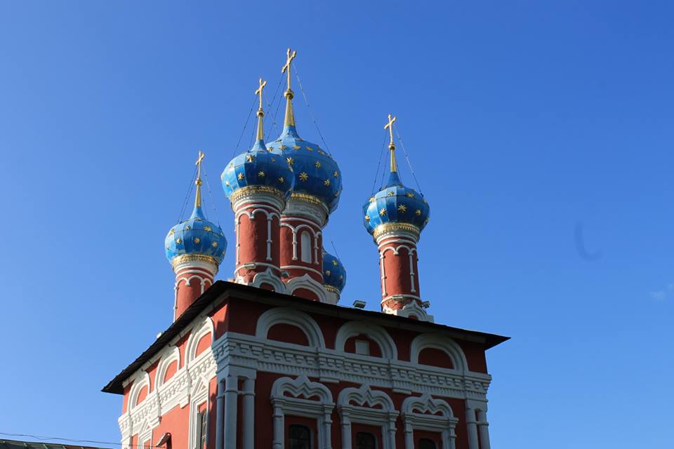 Church in Uglich - the onion shaped domes are an energy generator